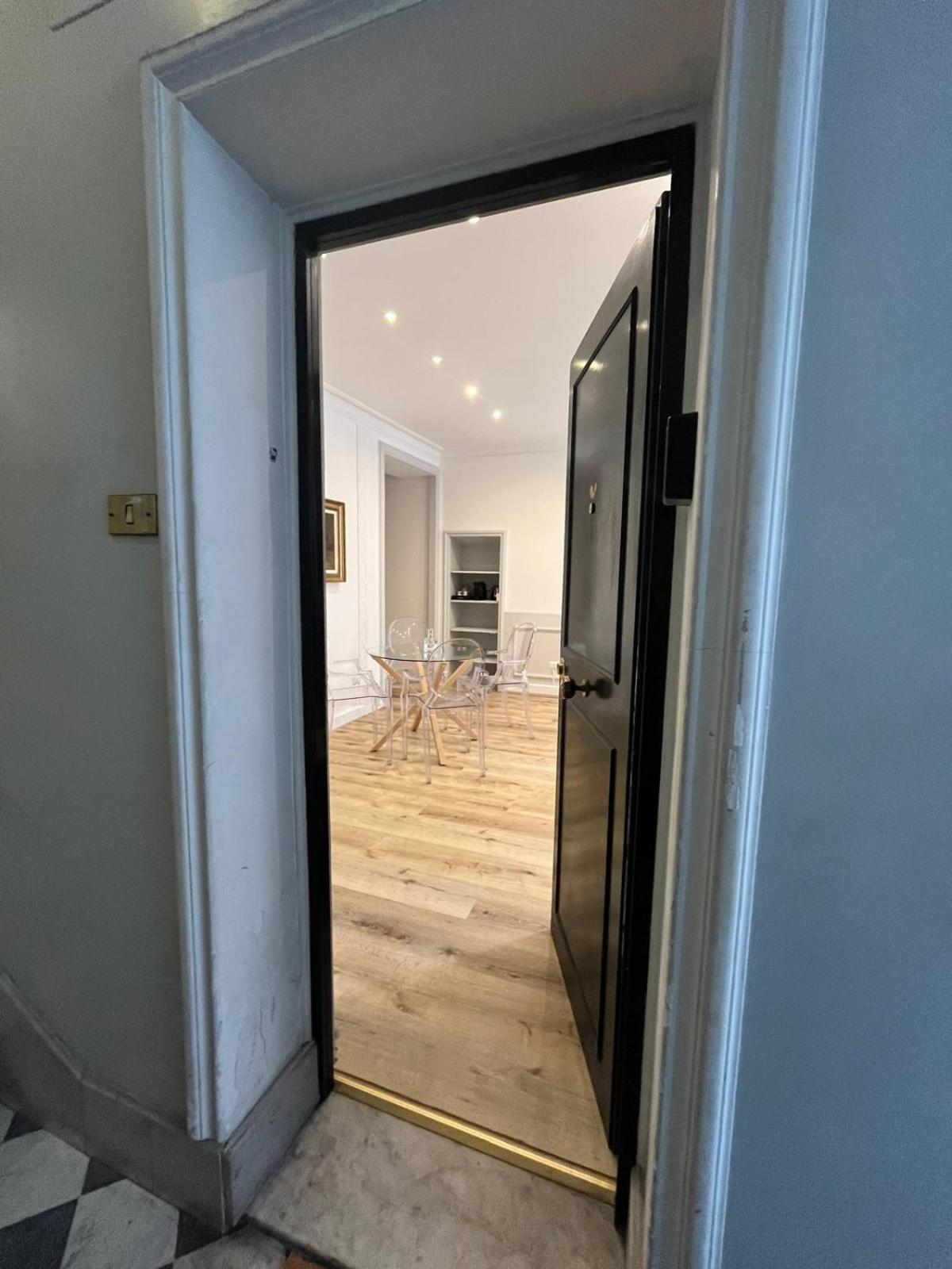 Crispi 30 Stylish Apartment Roma Dış mekan fotoğraf