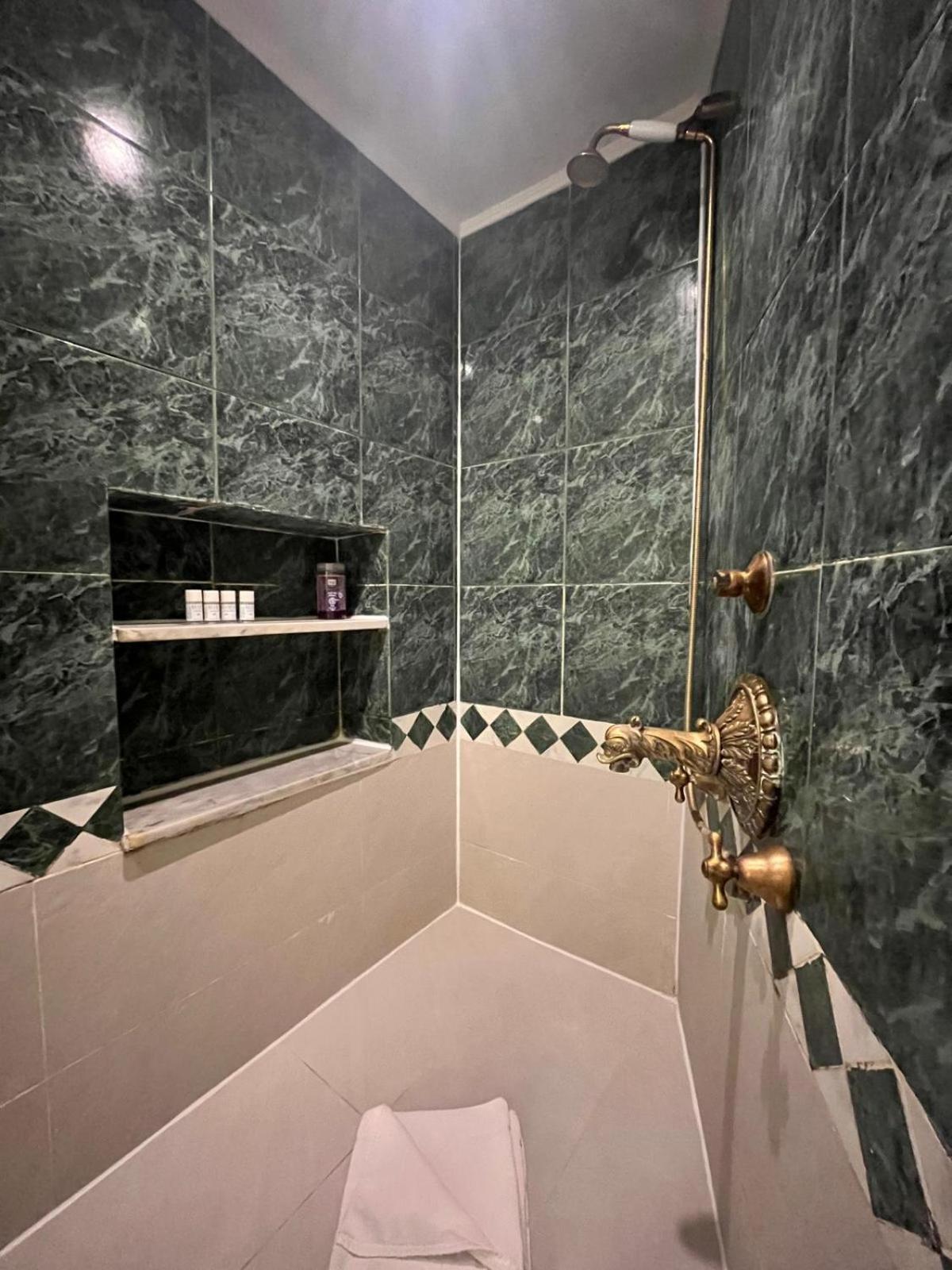 Crispi 30 Stylish Apartment Roma Dış mekan fotoğraf